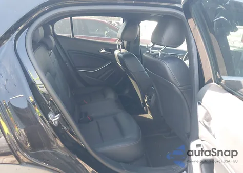 2019 Mercedes-Benz Gla 250 z USA, uszkodzony, nr VIN WDCTG4EB1KU017292